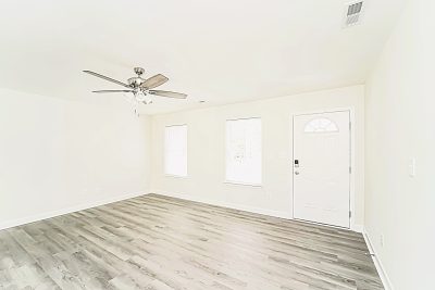 002 5 photo Living Room 3dae953a fd31 4be5 b1dc 14b24f6500ba