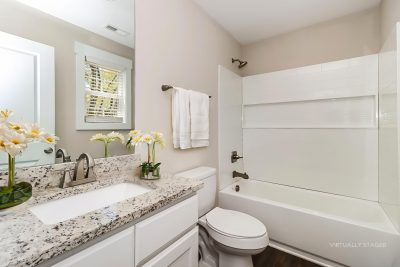 004 012 photo vs bathroom 15112998