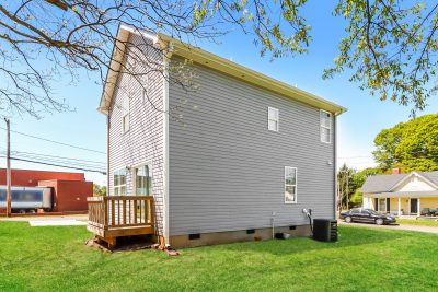 012 photo rear view 13675928