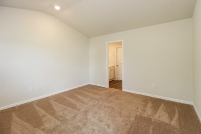 008 Main Bedroom ET61109