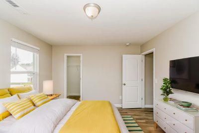 006 011 photo vs bedroom 15027925