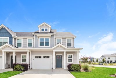 000 Front View ET31103