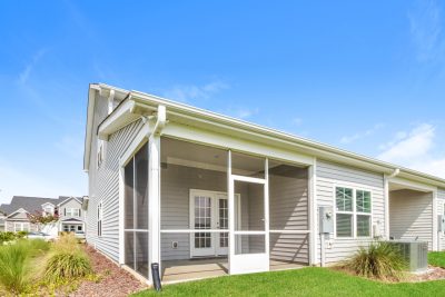 015 Rear View ET31103