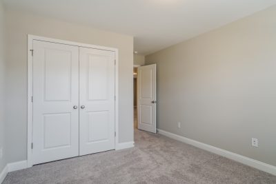 016 photo bedroom 12011786