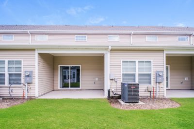 015 photo rear view 13998556