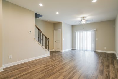 004 Dining Room ET46029