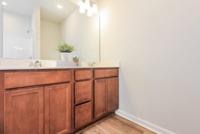 003 photo main bathroom 12646416