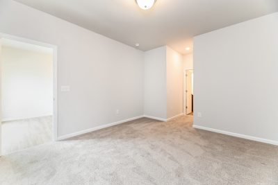 012 photo main bedroom 12594922