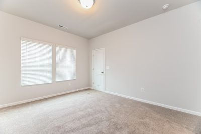 013 photo main bedroom 12594923