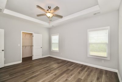 007 photo Main Bedroom 1d1e34bc c97e 4c46 be1c d877887bc832