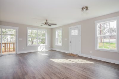 003 Living Room ET61042