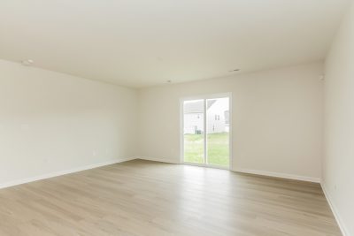 004 photo living room 10571025