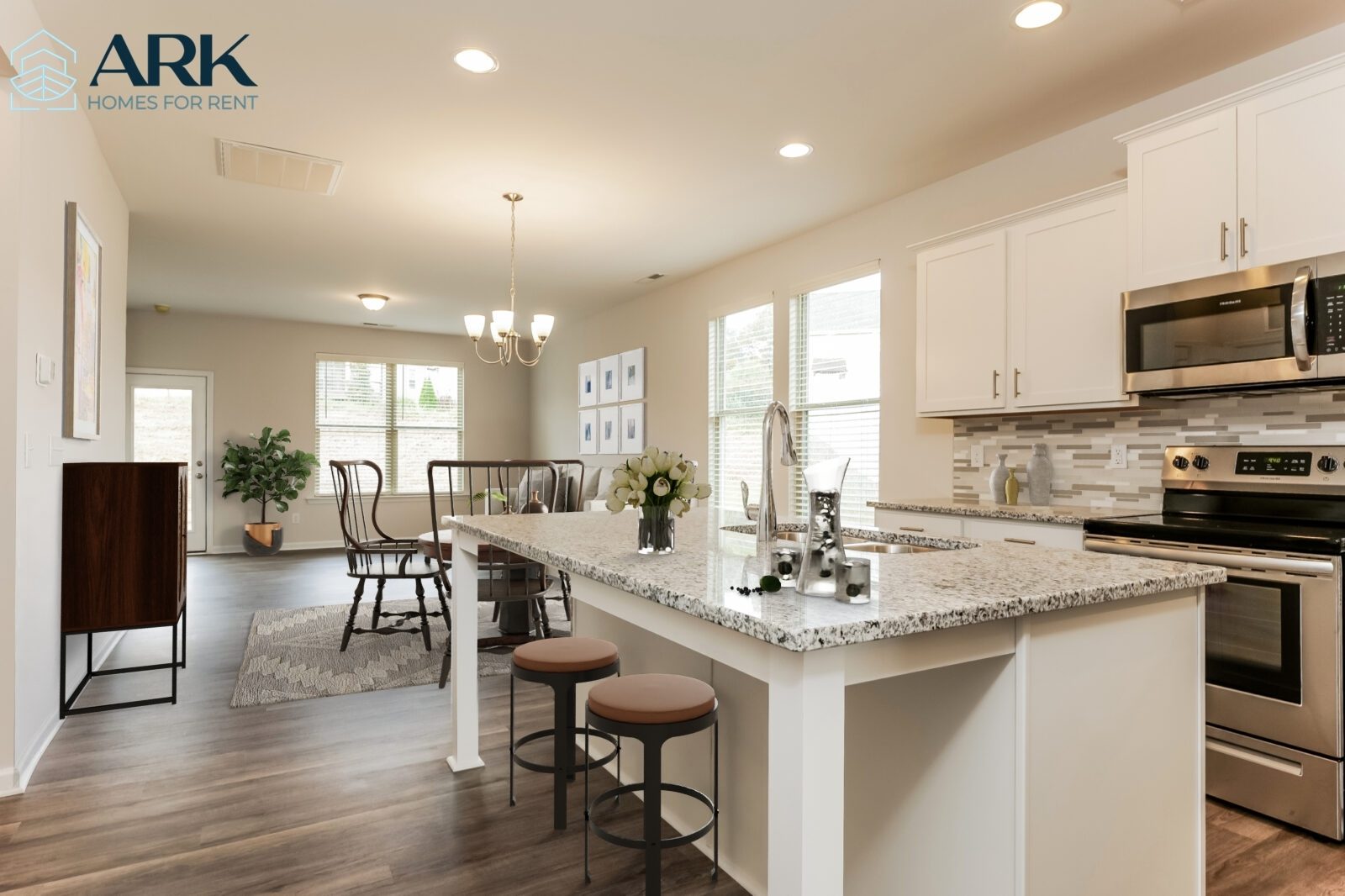 002 3438 Eagle Cove Ct 004 Kitchen 4 ETA0057 17 05 24 02 24