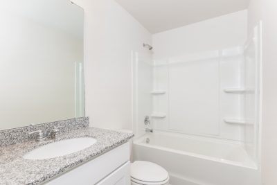 014 Bathroom ET31377