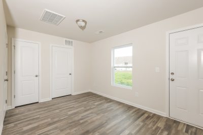 012 photo bedroom 10573445