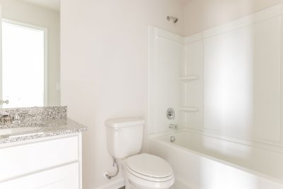 013 photo bathroom 10573438