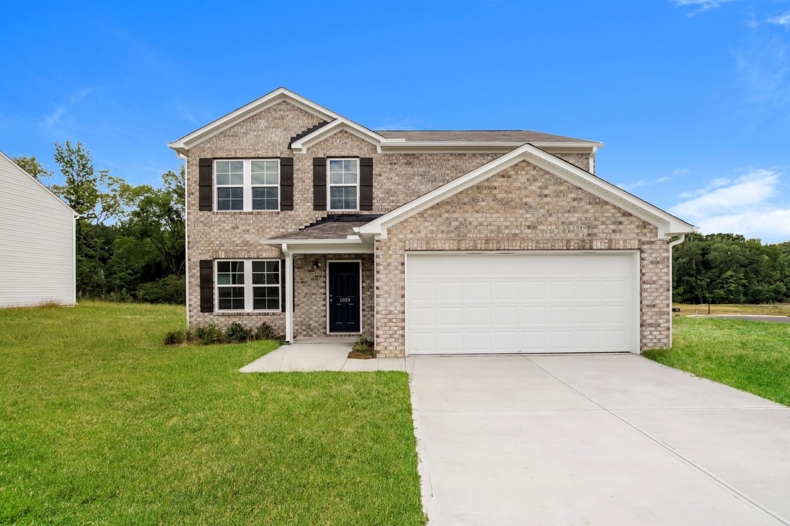 000 photo front view 11276180