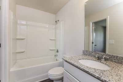 013 photo bathroom 10277620