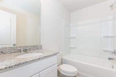 012 017 photo bathroom 10052707