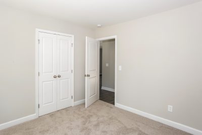011 Bedroom ET61006