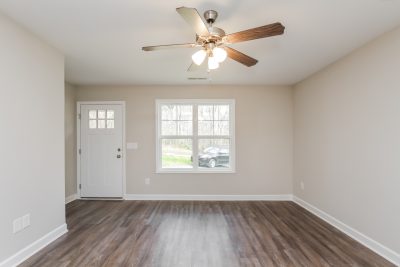 002 Living Room ET71012
