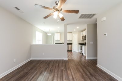 003 Living Room ET71012