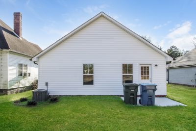 014 photo rear view 10415049