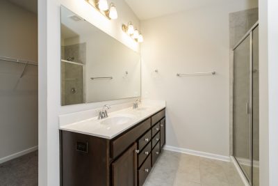 008 photo main bathroom 13984349