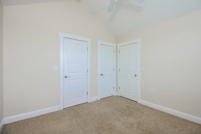 007 Main Bedroom ET51069
