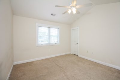 008 photo main bedroom 12622886