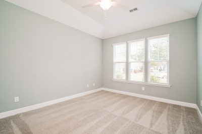 007 photo main bedroom 14018681