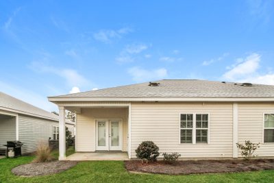 015 photo rear view 15012596