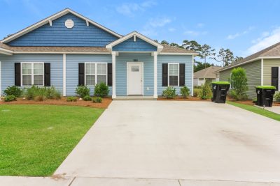 000 Front View 12849699