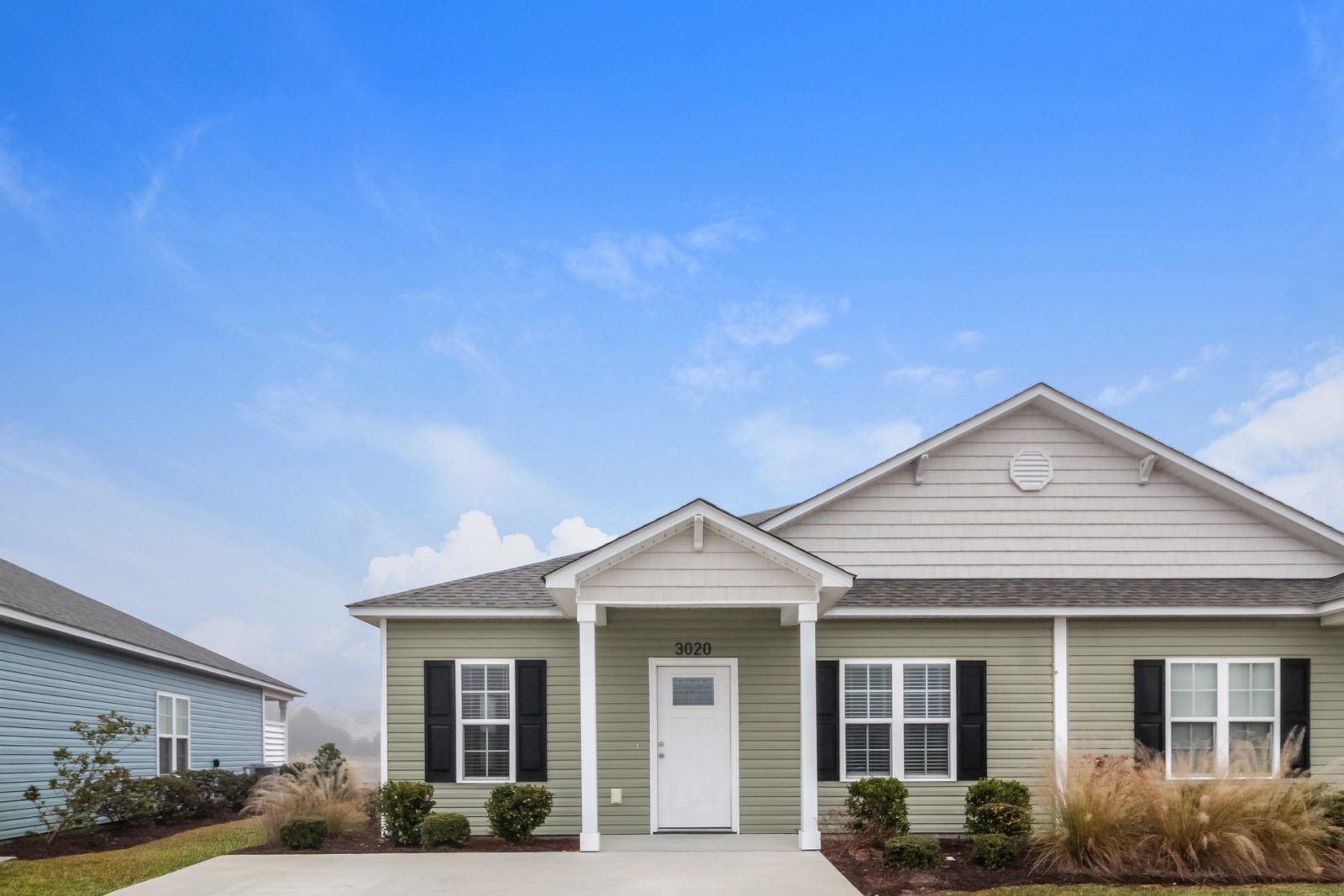 000 photo front view 15086848