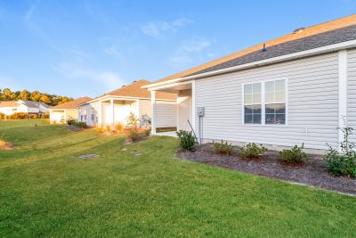 004 photo rear view 11996854