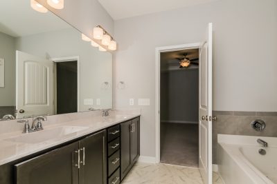 008 Main Bathroom ETA1002