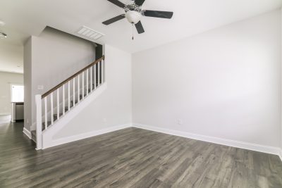 002 Living Room ET51127