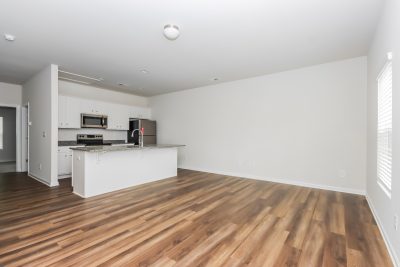 004 Living Room ET91031