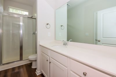 007 Main Bathroom ET91031