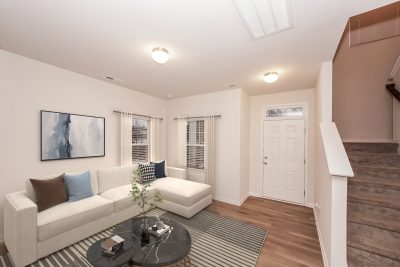 002 photo vs living room 15154589