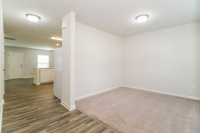 006 Family Room ET31075