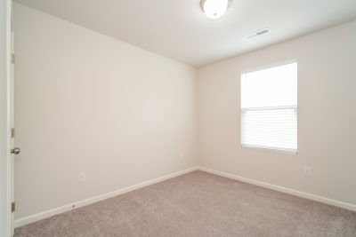 011 Bedroom ET31075