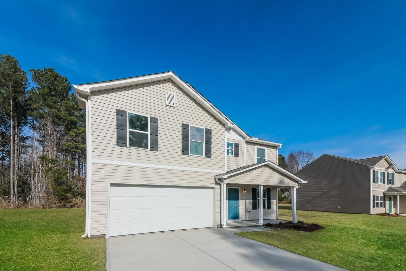 000 photo front view 12369013