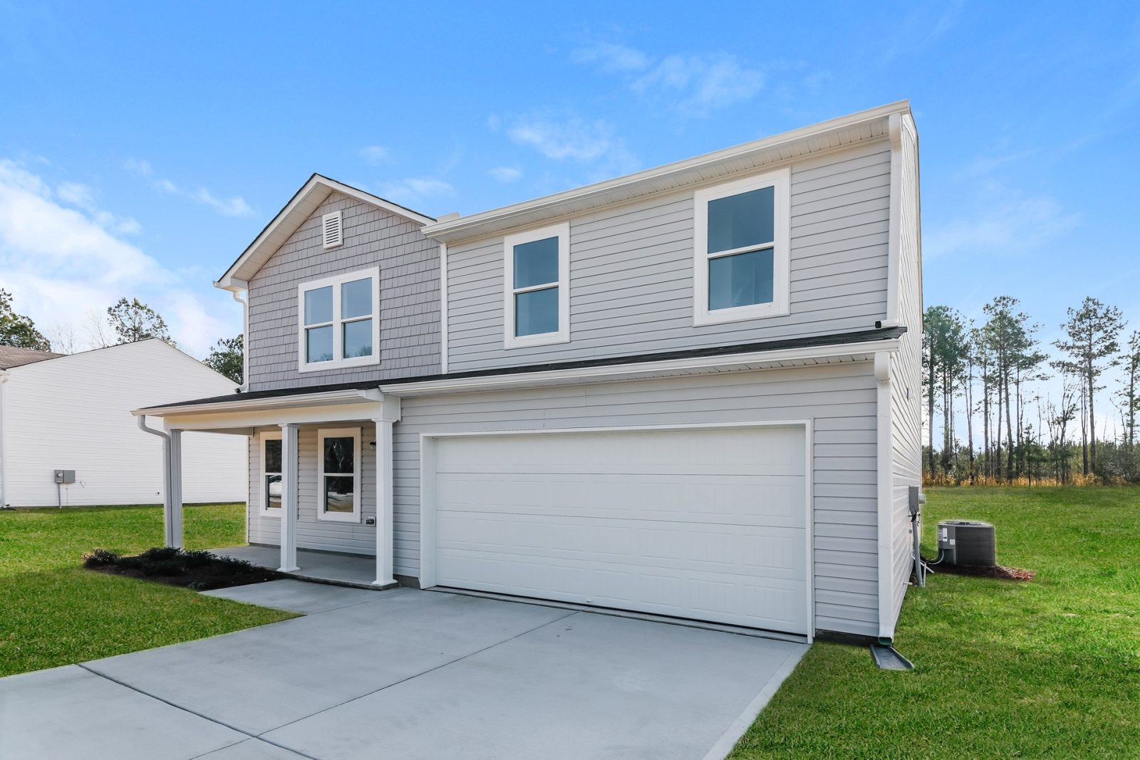 000 photo front view 12368959