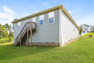 015 photo rear view 13980132