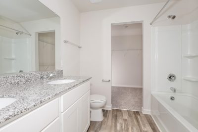 012 photo no caption 12345032