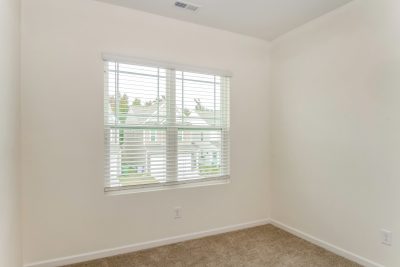 013 photo bedroom 13279915
