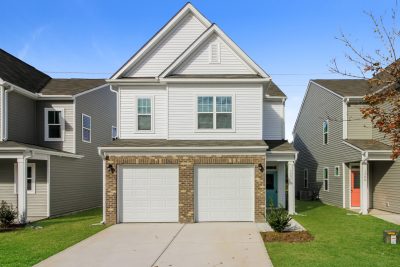 000 Front View 12173634