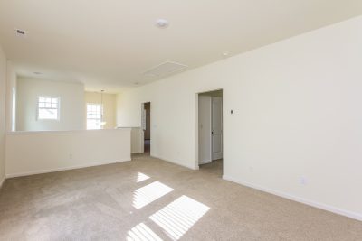 006 photo family room 12166104