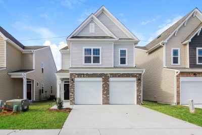 000 Front View 12165942
